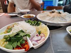 -官塘陈记鱼生·潮汕砂锅粥·牛肉火锅(潮枫路总店)