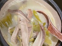 -瑰丽酒店·海吧·天际下午茶·现场DJ·天台酒吧
