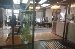 -FRIDAY星期五专业美发沙龙