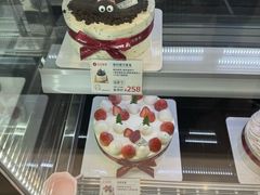-花花卷卷·鲜食蛋糕(静安久光百货店)