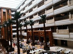 -西安唐隆国际酒店(大雁塔大唐不夜城店)