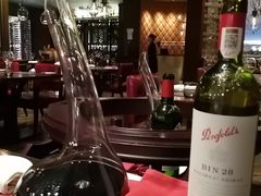 -恰餐厅及酒吧 CHAR Bar & Grill (北京丽都皇冠假日店)