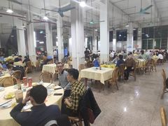 大堂-标记美食新鲜猪杂(兴南大道店)