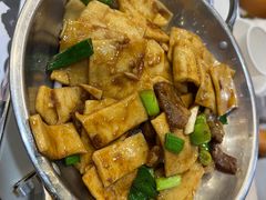 -江城燕子大排档(江汉路步行街店)