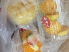 -85度C(生甜甜圈研究工坊·上海松江人民北路店)