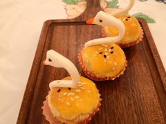 流沙天鹅酥-名苑皇宫酒家(来魅力壁画村店)