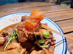 -CowCow其其·牛杂咖啡公司(六运店)