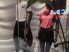 -阿迪达斯(武林银泰三叶草店)