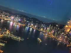 -OZONE 顶楼酒吧(香港丽思卡尔顿酒店)
