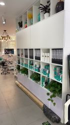 -黑奥秘脱发白发中心