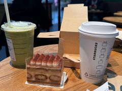 -星巴克(上海虹桥站2A检票口)