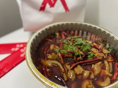 肥肠鸡爪爪砂锅-马头巷·食景园(苏州总店)