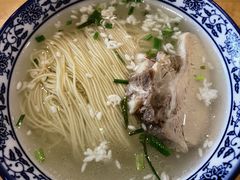枫镇肉面-裕兴记·三虾面(西北街总店)