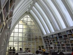 -钟书阁(松江泰晤士小镇店)