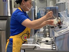-DQ·蛋糕·冰淇淋(芳茂山北服务区店)