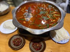 -苗家恒灵酸汤鱼-跳水牛肉连锁店(凯里总店)