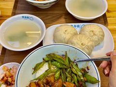 -李与白包子铺(桐梓林店)