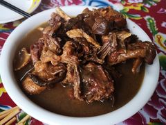 小鸡炖蘑菇-何适山庄 ·可团建(水长城P2停车场店)