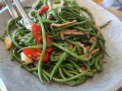 -海派美食·家宴海鲜青岛菜·石锅鲽鱼头(东方城店)