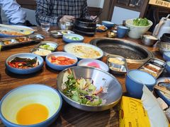 -明洞阿姨·韩式酱蟹烤肉·创意料理(三元桥店)