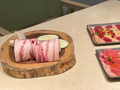 -蚂蚁洞·烤肉大营地(上海静安大悦城店)