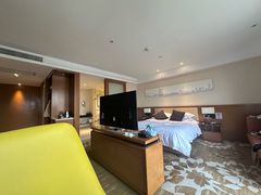 -武汉武昌站街道口华美达安可酒店