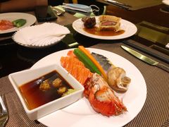 -大中华希尔顿酒店-念自助餐·嗨啤·小龙虾