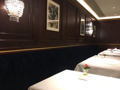 卡座-COVA 餅店及餐廳(太古广场店)