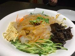 -靠山屯东北农家菜(八龙桥雅苑店)