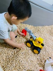 -四季宝贝婴幼儿水育成长中心(陆家嘴店)