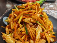 -啊美丽炭火烤肉(滑翔一店)