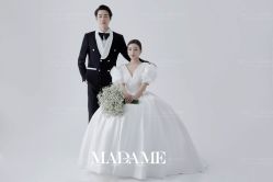 -二十一世纪婚纱摄影(省府前街店)