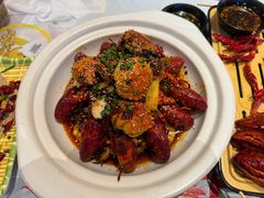 -肥肥虾庄·金牌油焖大虾(汉口城市广场店)