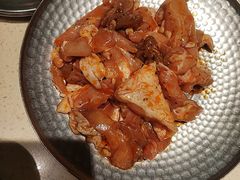 -蚂蚁洞·烤肉大营地(上海静安大悦城店)