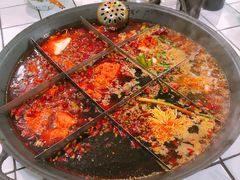 -财二舅火锅招待所
