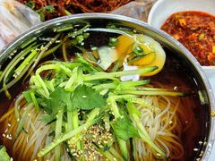 -三姐妹冷面馆(保卫路店)