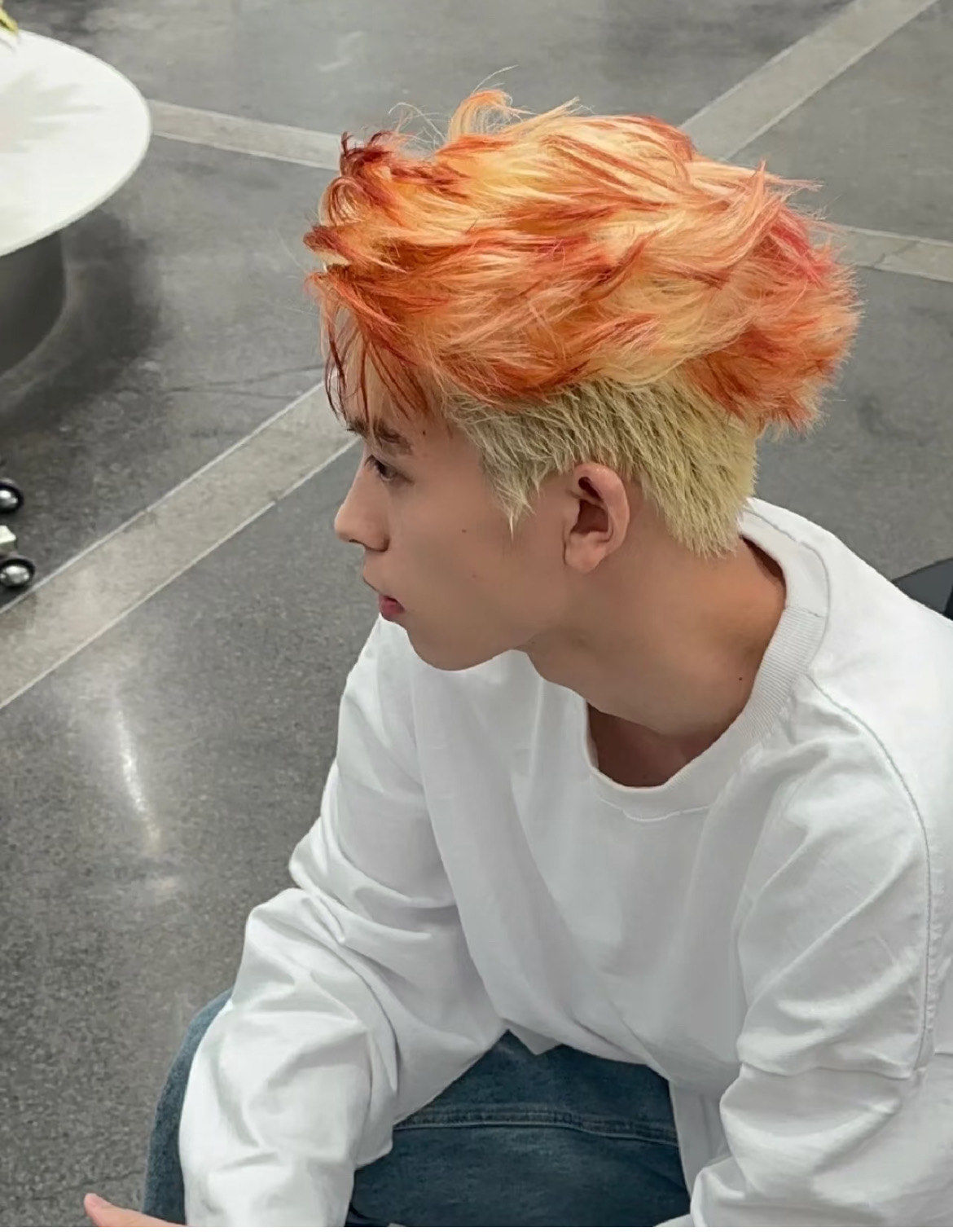 橙色渐变染发超炫酷哦