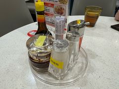 -香港新发烧腊茶餐厅(水围店)
