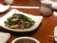 牡蛎炒韭菜-萨拉伯尔(燕莎友谊商城店)
