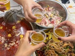 -周良天山牛杂城(天山路总店)