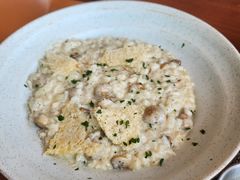 -MONICH牛排融合餐厅(和义大道购物中心店)