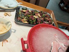 -乡土黄·鲜牛肉火锅·小龙虾(兴业街店)
