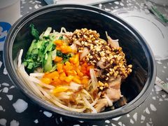 口水鸡拌面-两勺子一碗口水鸡拌面