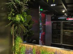 -龙巢盱眙龙虾·牛蛙·烧烤宵夜(八卦岭店)