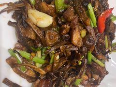 -牛头鱼庄·地道广西菜(鲁班店)