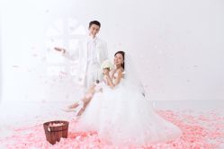 -红番婚纱礼服