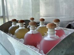 -思念果岭湖畔花房餐厅