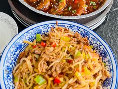 -伊源鼎盛餐饮服务有限公司