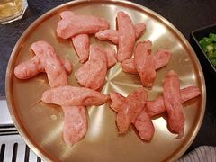 -臻牛烤肉