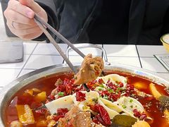 -晓彭肥肠鸡·泡椒鸡火锅(水木天地店)